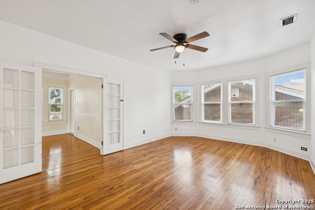 Listing photo id 6 for 435 Summit Ave W