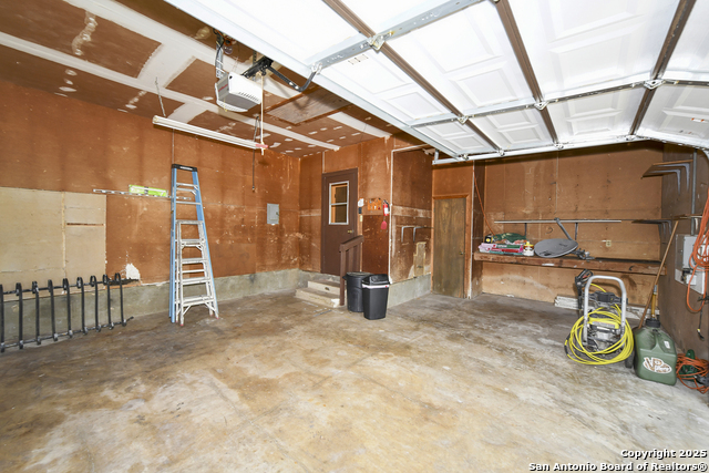 Image 33 of 40 For 4989 Fm 1863