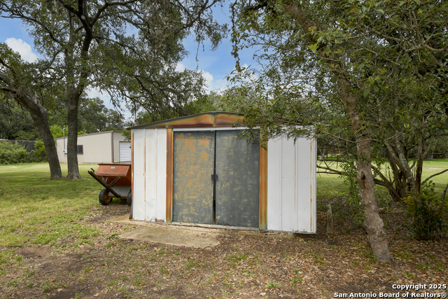 Image 40 of 40 For 4989 Fm 1863
