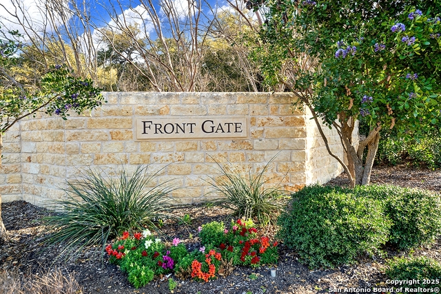 Image 42 of 42 For 28726 Front Gate