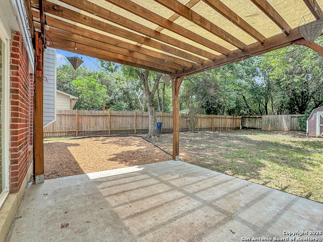 Listing photo id 15 for 7 Lockspring