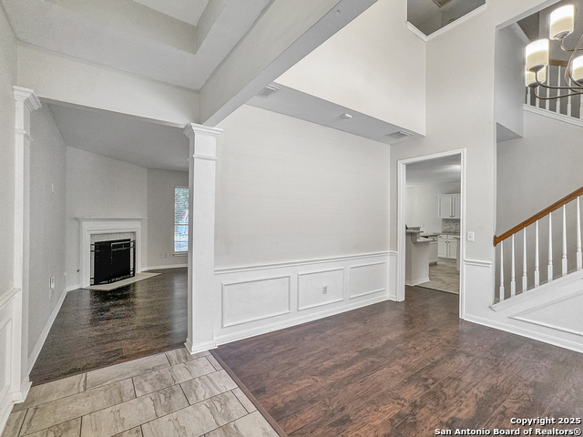 Listing photo id 1 for 7 Lockspring