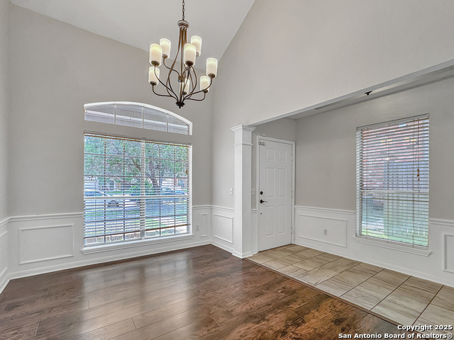 Listing photo id 2 for 7 Lockspring