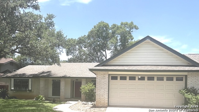 Details for 2807 Bee Cave St, San Antonio, TX 78231