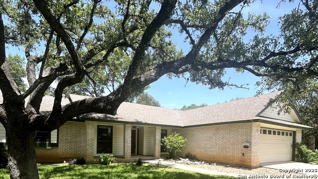 Image 2 of 28 For 2807 Bee Cave St