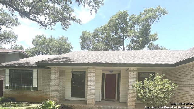 Image 3 of 28 For 2807 Bee Cave St