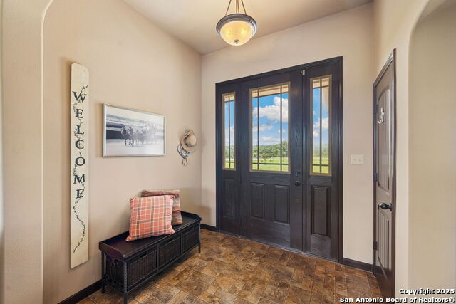 Image 8 of 52 For 108 Dahlia Pass