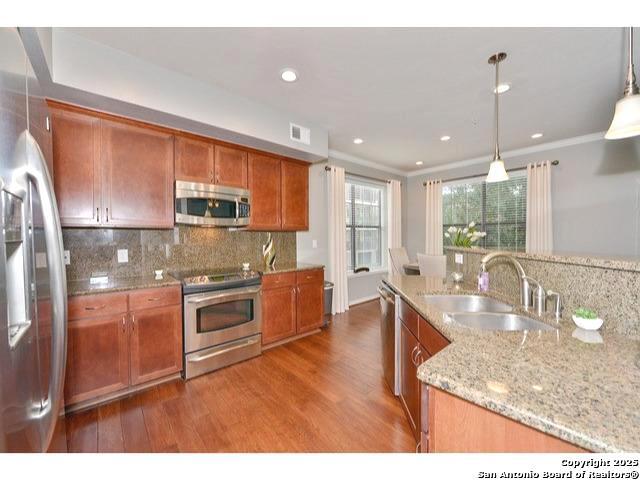 Image 17 of 45 For 7342 Oak Manor  4209