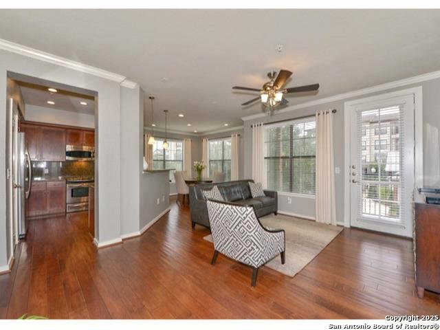 Image 2 of 45 For 7342 Oak Manor  4209