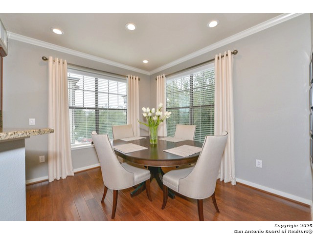 Image 22 of 45 For 7342 Oak Manor  4209