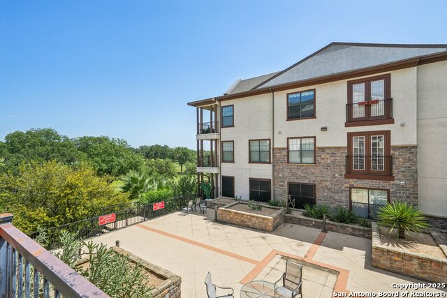 Image 28 of 45 For 7342 Oak Manor  4209