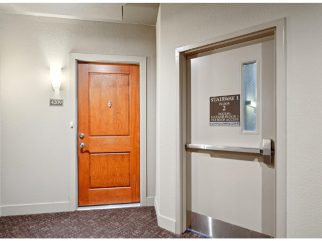 Image 5 of 45 For 7342 Oak Manor  4209