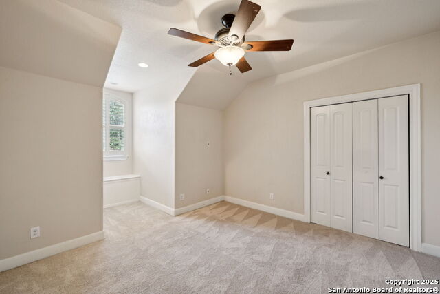 Listing photo id 30 for 15034 Iron Horse