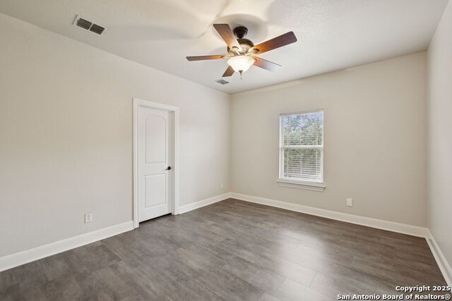 Listing photo id 31 for 15034 Iron Horse
