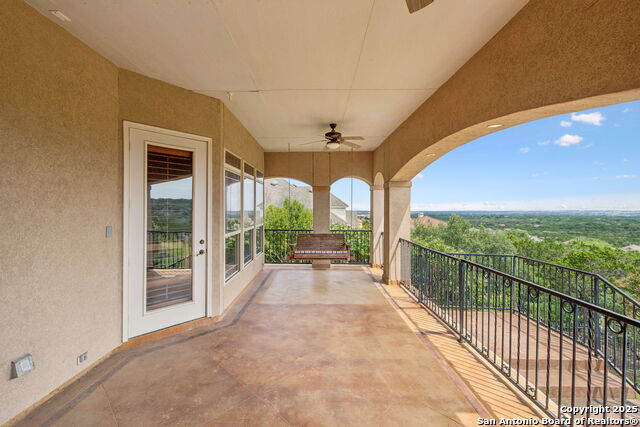 Listing photo id 35 for 15034 Iron Horse