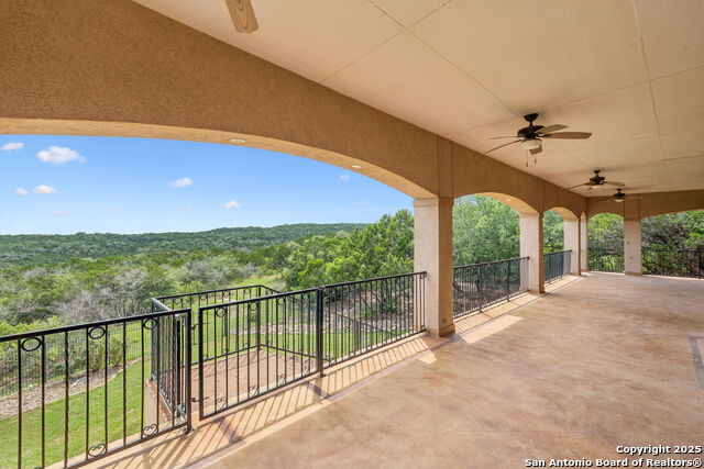 Listing photo id 36 for 15034 Iron Horse