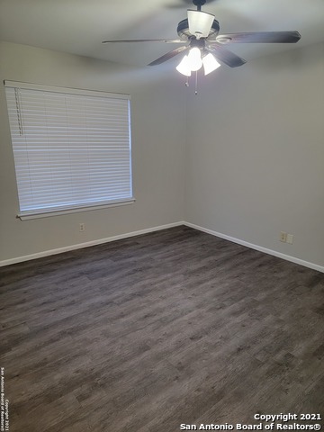 Image 11 of 16 For 923 Vance Jackson Rd  1004