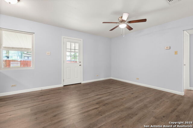 Image 6 of 20 For 7206 Sulky  