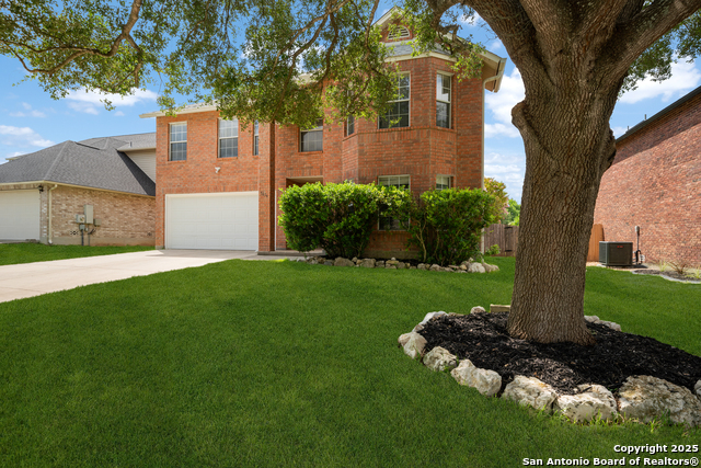 Image 2 of 30 For 1656 Yucca Park