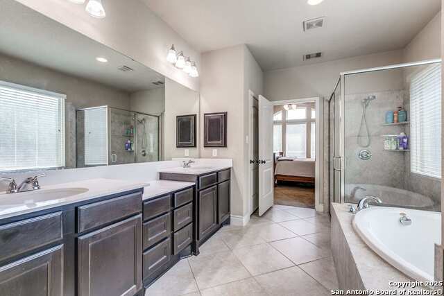 Image 6 of 14 For 306 Clorinda