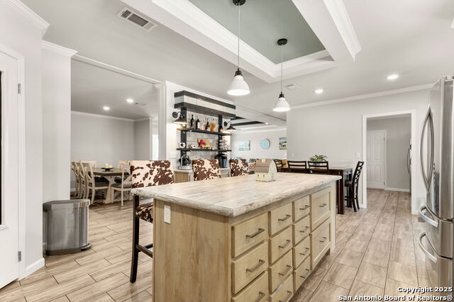 Listing photo id 10 for 154 Sunrise Dr.