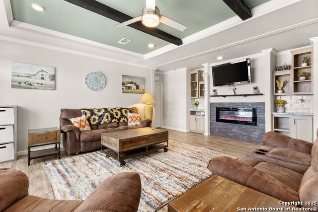 Listing photo id 0 for 154 Sunrise Dr.