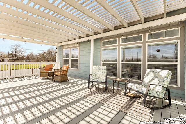 Listing photo id 1 for 154 Sunrise Dr.