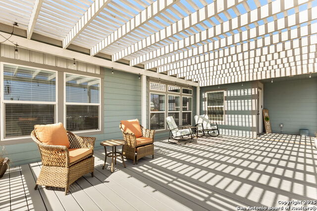 Listing photo id 3 for 154 Sunrise Dr.