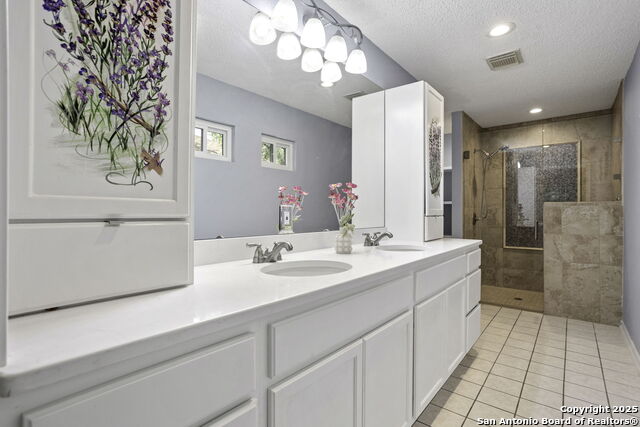 Listing photo id 15 for 2115 Border Mill Dr