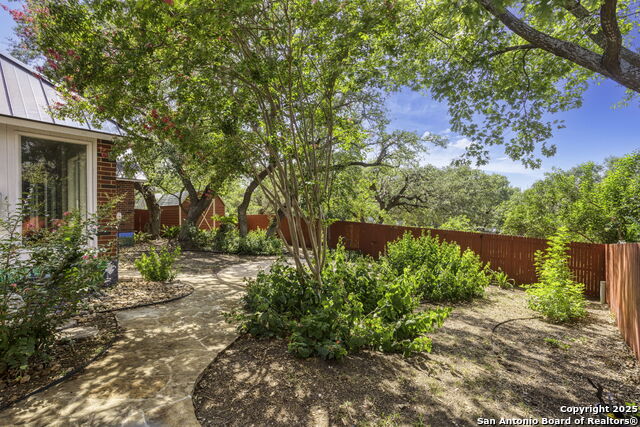 Listing photo id 22 for 2115 Border Mill Dr