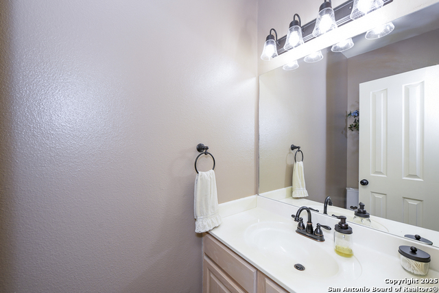 Image 8 of 16 For 18910 Windsor Wood