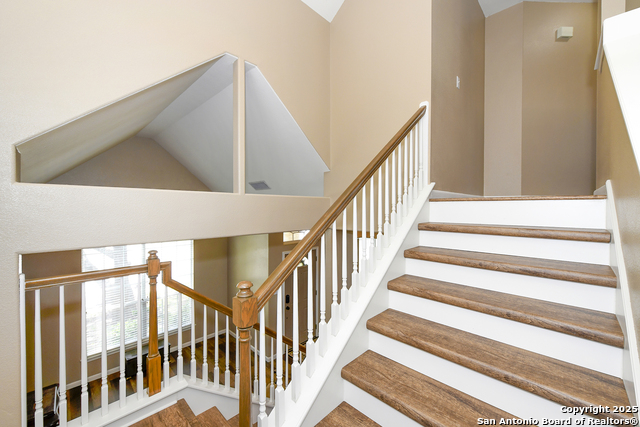 Image 9 of 16 For 18910 Windsor Wood