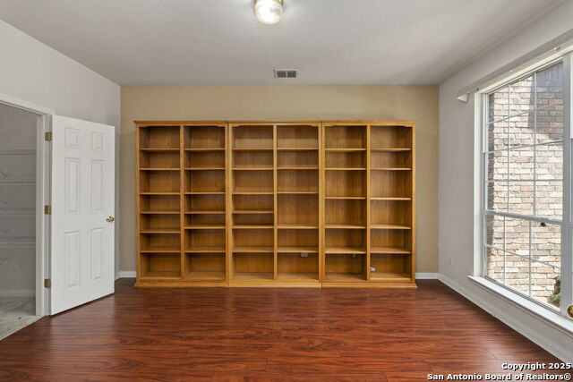 Image 11 of 46 For 515 Catanbo Ct