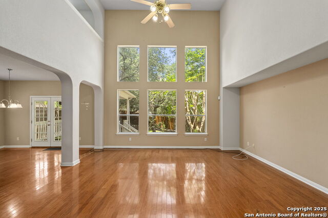 Image 14 of 46 For 515 Catanbo Ct