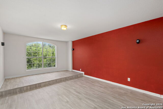 Image 28 of 46 For 515 Catanbo Ct