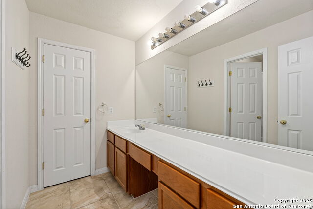 Image 36 of 46 For 515 Catanbo Ct