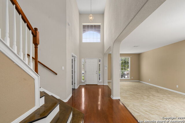 Image 7 of 46 For 515 Catanbo Ct