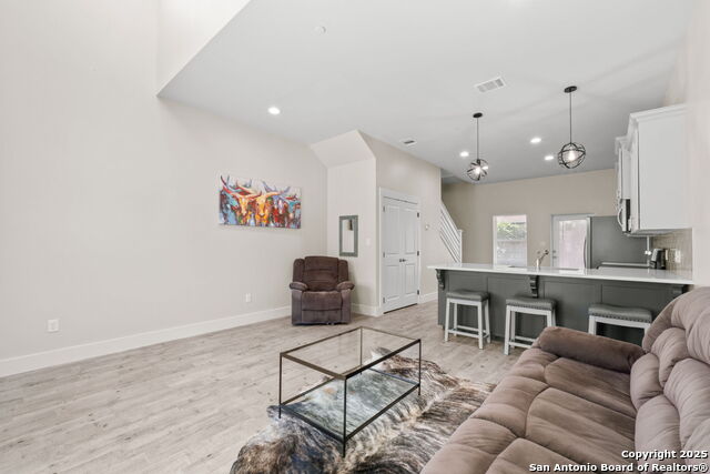 Image 7 of 25 For 1121 Paniolo Drive