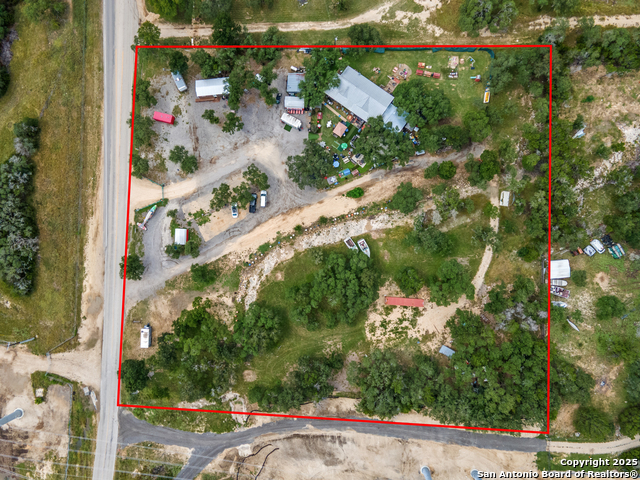 Listing photo id 12 for 33855 Blanco