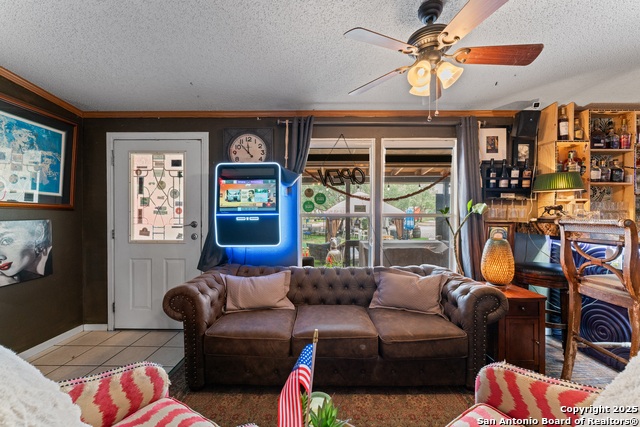 Listing photo id 17 for 33855 Blanco