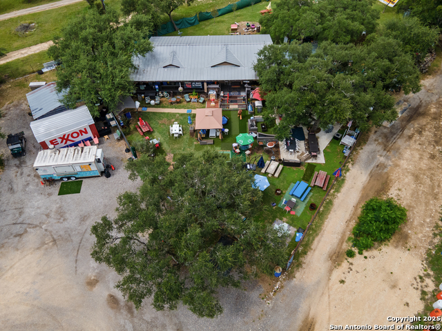 Listing photo id 0 for 33855 Blanco