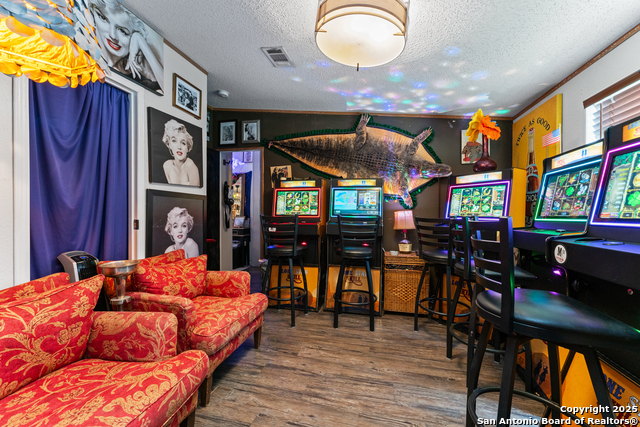 Listing photo id 27 for 33855 Blanco