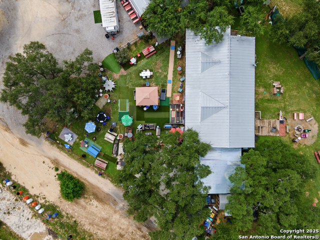 Listing photo id 1 for 33855 Blanco