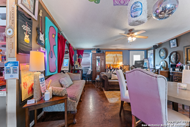 Listing photo id 28 for 33855 Blanco