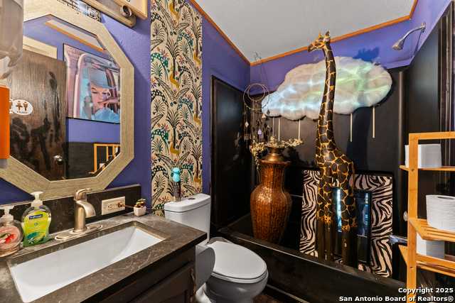 Listing photo id 38 for 33855 Blanco