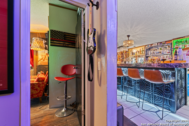 Listing photo id 41 for 33855 Blanco