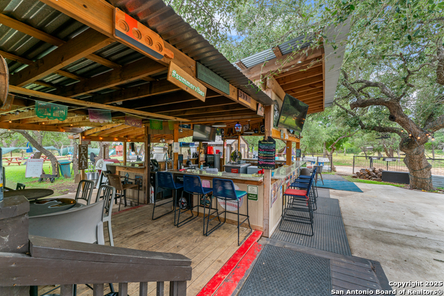 Listing photo id 46 for 33855 Blanco