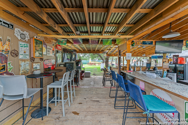 Listing photo id 47 for 33855 Blanco