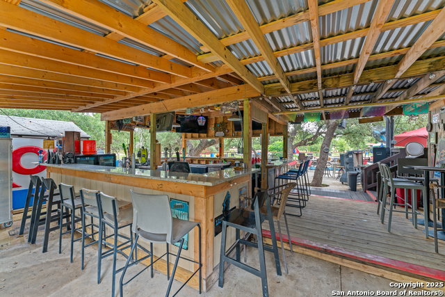 Listing photo id 48 for 33855 Blanco