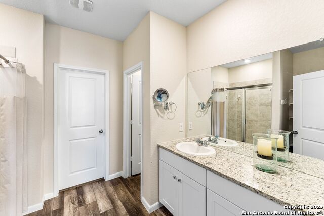 Listing photo id 19 for 3402 Angus Creek